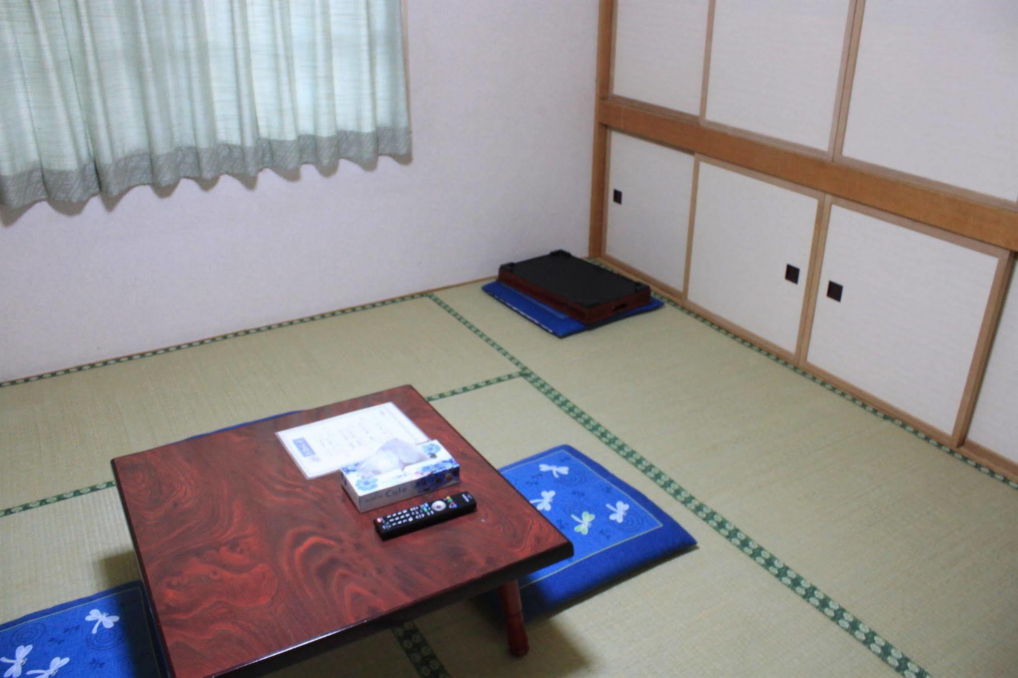 New Hakuginso Hotel Furano Bagian luar foto